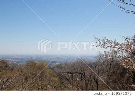 高尾山頂上の景色 高尾山頂上の景色 139571075