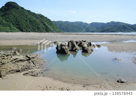 沖縄県_西表島_崎山湾 139578443