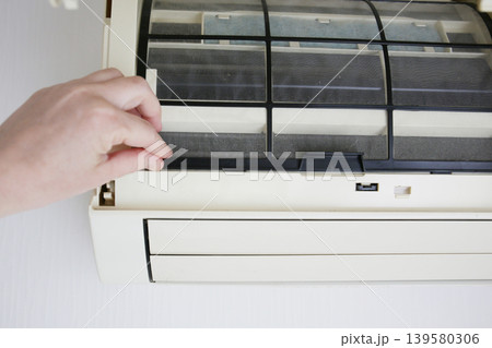 エアコンの掃除 エアコンの掃除 139580306