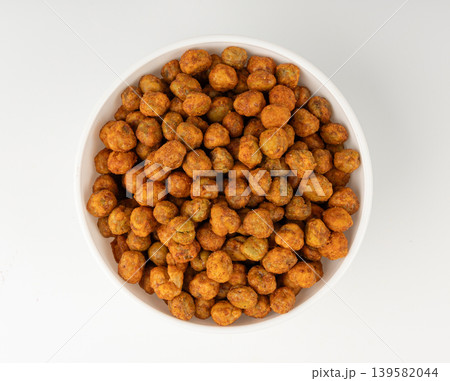 Roasted chickpeas, leblebi pile, spicy fried chana, crispy chick peas with mint and spices, east snack Roasted chickpeas, leblebi pile, spicy fried chana, crispy chick peas with mint and spices, east snack 139582044