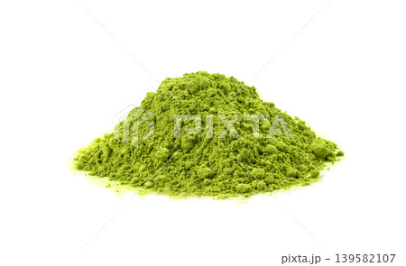 Matcha powder isolated, green tea pile 139582107