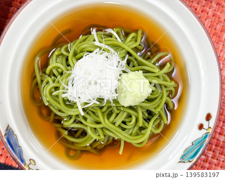 涼やかな茶そばの和風料理 139583197