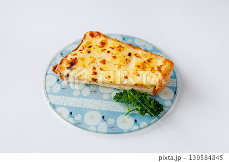 クロックムッシュ チーズトースト 白背景 Croque monsieur, Cheese toast 139584845