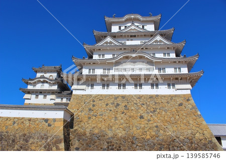 【姫路市】 姫路城 大天守 西小天守 国宝 世界遺産 【姫路市】 姫路城 大天守 西小天守 国宝 世界遺産 139585746