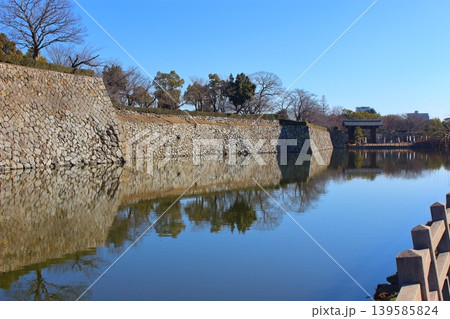 【姫路市】　姫路城　堀　国宝　世界遺産 139585824