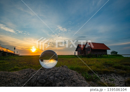 Inverted Horizons at sunrise Inverted Horizons at sunrise 139586104