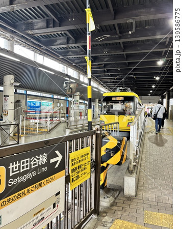 世田谷線の始発駅のホーム 139586775