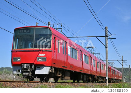 青空の名鉄各務原線をゆく3500系 3513編成 139588190