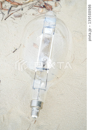 沖縄県_西表島_船浮湾_漂着ゴミ 沖縄県_西表島_船浮湾_漂着ゴミ 139588986