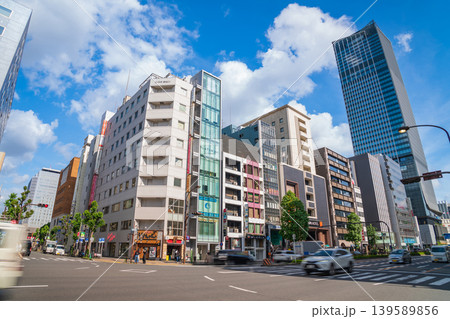 高層ビルが建ち並ぶ、栄の街並み〈愛知県名古屋市〉 高層ビルが建ち並ぶ、栄の街並み〈愛知県名古屋市〉 139589856