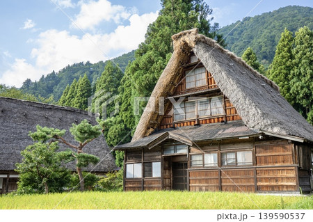 【世界文化遺産】南砺市、五箇山の合掌造り家屋 139590537