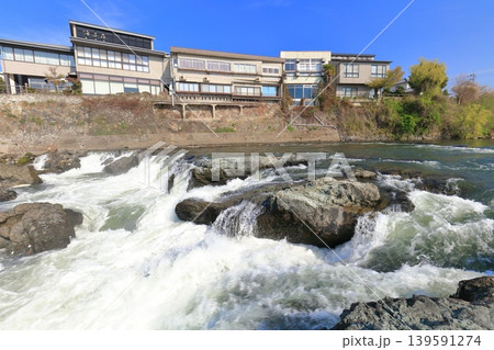 【兵庫県】晴天の闘竜灘（加古川） 139591274
