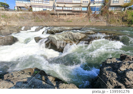 【兵庫県】晴天の闘竜灘(加古川) 【兵庫県】晴天の闘竜灘(加古川) 139591276