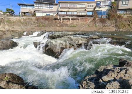 【兵庫県】晴天の闘竜灘(加古川) 【兵庫県】晴天の闘竜灘(加古川) 139591282