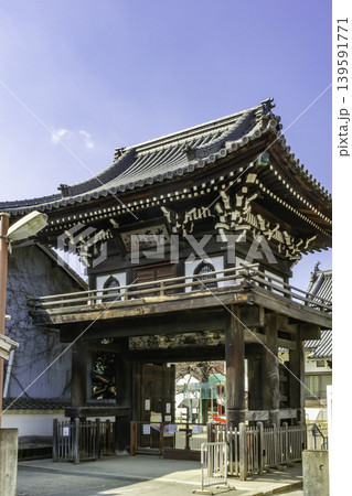 笠岡市街地　玄忠寺　楼門　まやこども園　岡山県笠岡市 139591771