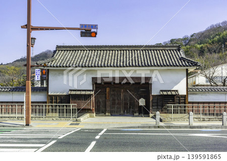 笠岡市街地　小田県庁門　戸川氏陣屋門　岡山県笠岡市 139591865