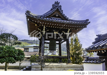笠岡市街地　浄心寺　鐘楼　岡山県笠岡市 139592033