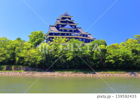 【岡山県】春の岡山城の天守閣（令和の大改修後） 139592433