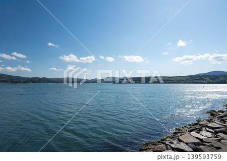晴天にきらめく南三陸の海 癒しの自然風景 晴天にきらめく南三陸の海 癒しの自然風景 139593759