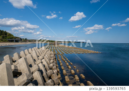 晴天にきらめく南三陸の海 癒しの自然風景 晴天にきらめく南三陸の海 癒しの自然風景 139593765