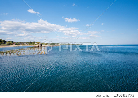 晴天にきらめく南三陸の海　癒しの自然風景 139593773
