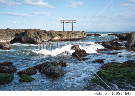 大洗　磯前神社　神磯の鳥居 139594643