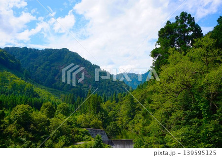 山形県　最上郡　真室川町　八敷代川 139595125