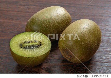 サンゴールドキウイ サンゴールドキウイ 139596441