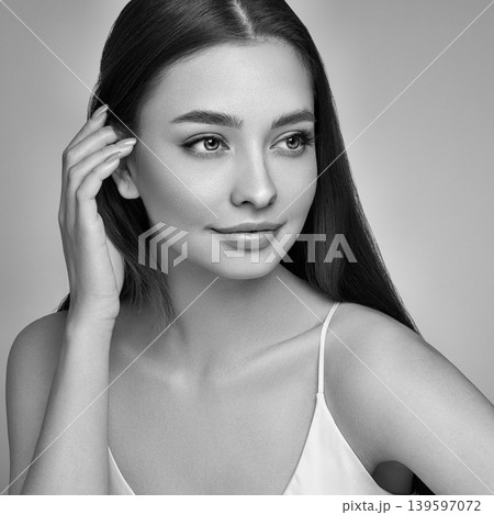 Portrait beautiful young woman with clean fresh skin Portrait beautiful young woman with clean fresh skin 139597072