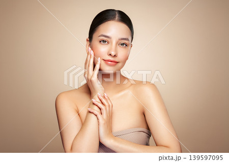Portrait beautiful young woman with clean fresh skin 139597095