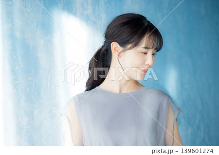若い女性 139601274