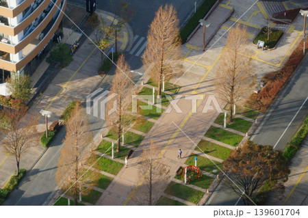 浜松市板屋町アクト通りの広い歩道 浜松市板屋町アクト通りの広い歩道 139601704