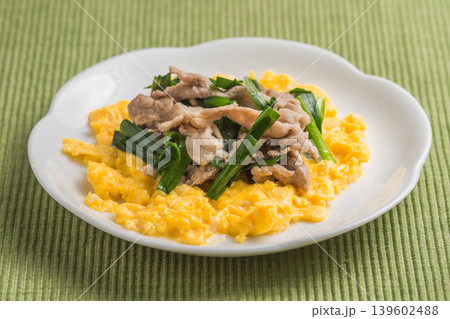 豚肉とニラの玉子炒め 139602488