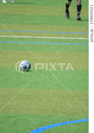サッカー試合、高校生 139605021
