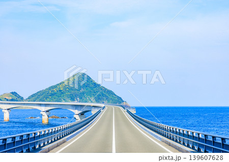 初夏の甑大橋 鹿児島県薩摩川内市 初夏の甑大橋 鹿児島県薩摩川内市 139607628