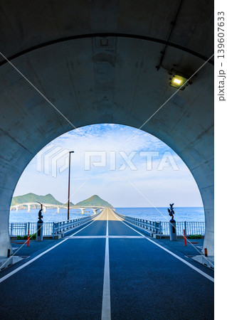 初夏の甑大橋 鹿児島県薩摩川内市 初夏の甑大橋 鹿児島県薩摩川内市 139607633