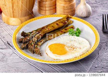 Gourmet breakffast - asparagus with egg Gourmet breakffast - asparagus with egg 139607844