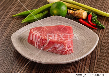 Raw fresh red tuna steak fillet Raw fresh red tuna steak fillet 139607912