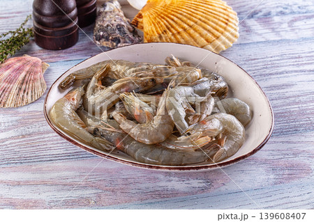 Raw fresh tiger prawn for cooking Raw fresh tiger prawn for cooking 139608407