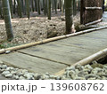 竹林の小道と木橋のある和風庭園風景｜静寂と癒しを感じる日本の自然 139608762