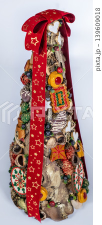 Christmas tree table cones mini decoration for new year 139609018