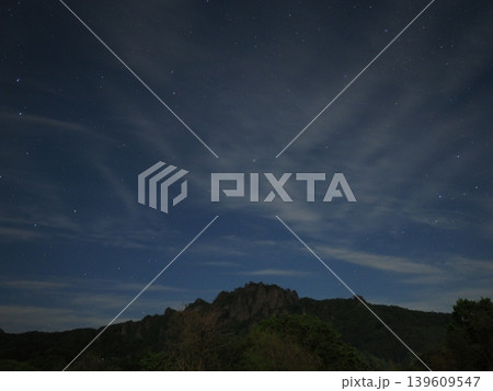 初夏の岩櫃山と北極星(20260506025921) 初夏の岩櫃山と北極星(20260506025921) 139609547