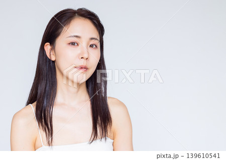 若い女性のビューティーイメージ 若い女性のビューティーイメージ 139610541