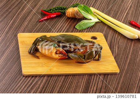 Raw big crab for cooking 139610781