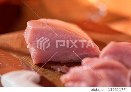 Close-up of raw red meat piece with focus on muscle fiber texture 139611774