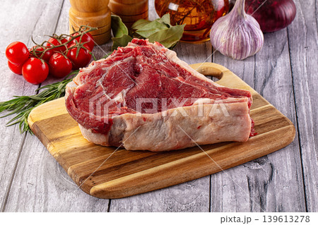 Raw beef thicl edge cut 139613278