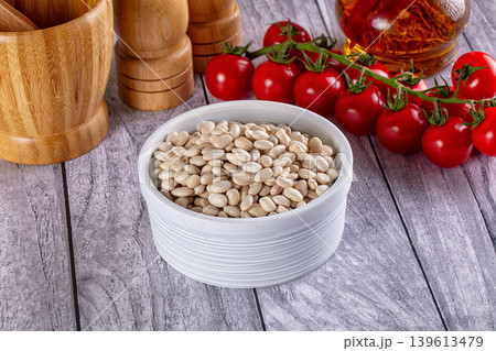 Raw white beans for cooking 139613479