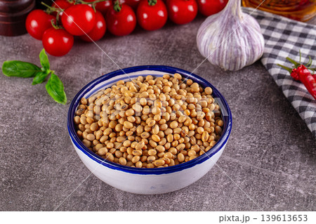 Raw soya beans in the bowl Raw soya beans in the bowl 139613653