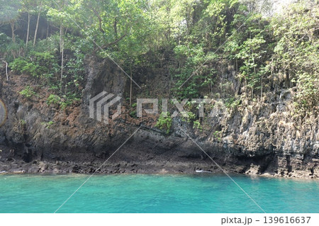 Phi Phi Island in Thailand, islands in the ocean 139616637