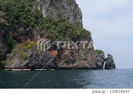 Phi Phi Island in Thailand, islands in the ocean Phi Phi Island in Thailand, islands in the ocean 139616647